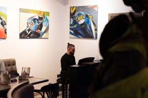 046. Piano Art Café megnyitó, Zene: Horváth Joci dzsessz-zongorista                        